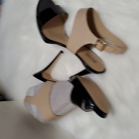 Michael Kors leather platform sandals - Picture 6 of 6